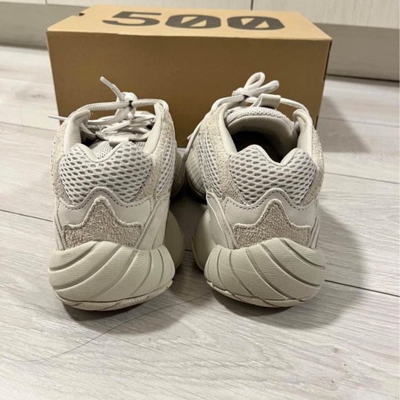 Yeezy 500 Sz 8.5 - Picture 5 of 8